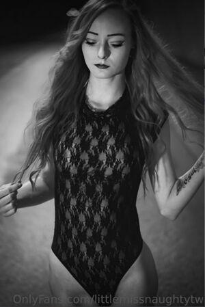 LittleMissNaughty photo 4