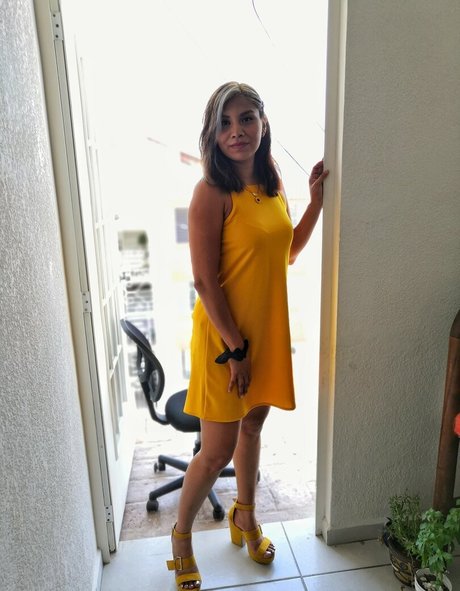 Lizbeth Martinez photo 2