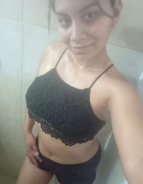 Lizbeth Martinez photo 43