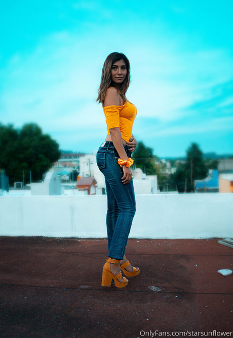 Lizbeth Martinez photo 93