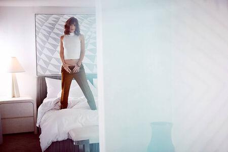 Lizzy Caplan photo 92