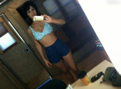 Lizzy Caplan photo 135