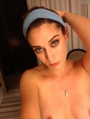 Lizzy Caplan photo 136