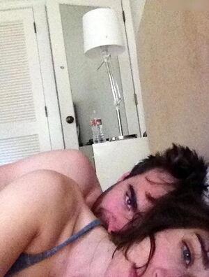 Lizzy Caplan photo 140