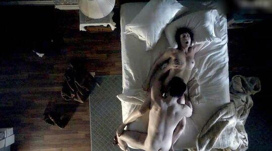 Lizzy Caplan photo 169