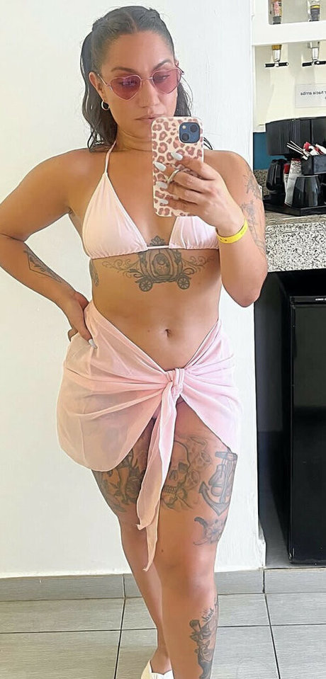 Lolo Barreiro photo 256