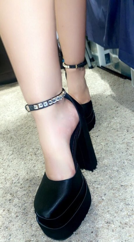 Loowcutie photo 71