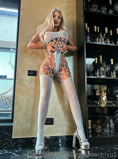 Loredana Chivu photo 74