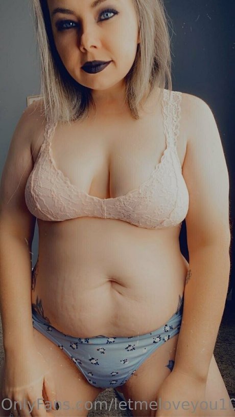 Lovegiantess photo 137