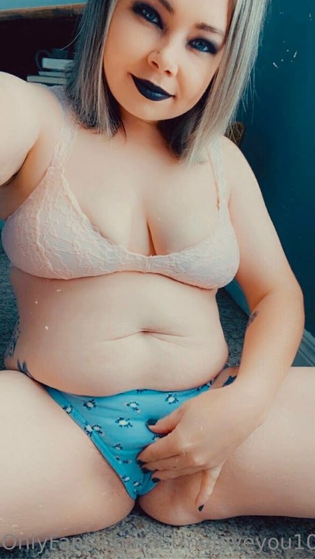 Lovegiantess photo 143