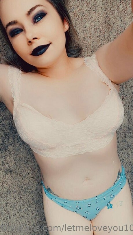 Lovegiantess photo 145