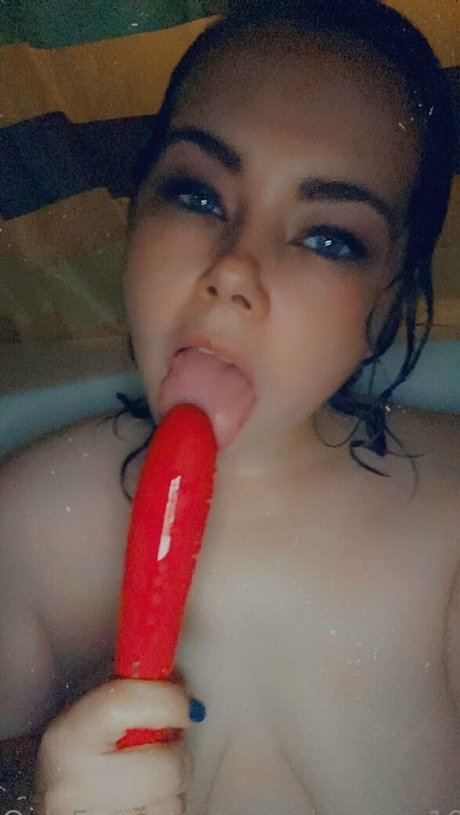 Lovegiantess photo 198