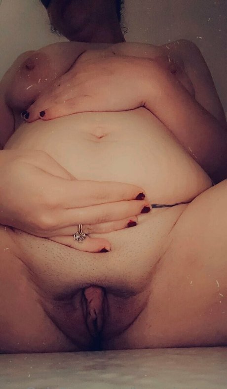 Lovegiantess photo 376
