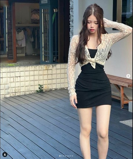 Lovely_Void810 photo 9