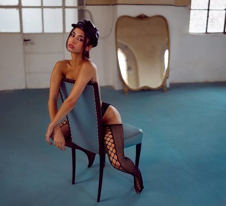 Lucrelisa photo 29
