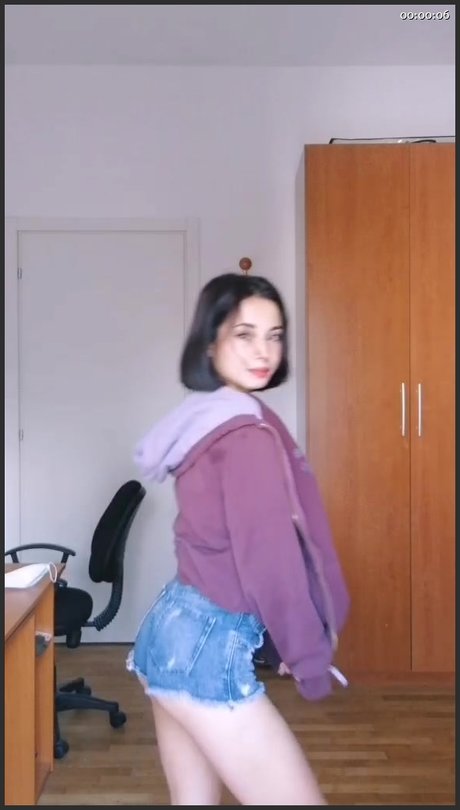 Lucrelisa photo 82