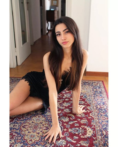 Lucrelisa photo 103
