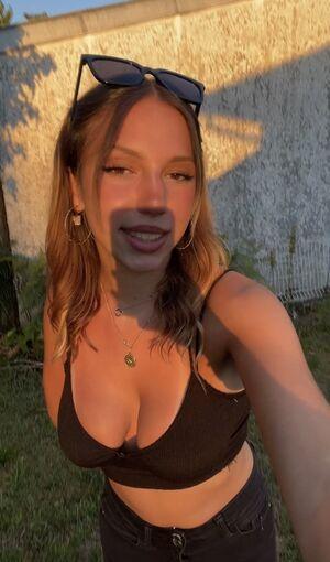 Lucy Alfonsi Varon photo 38