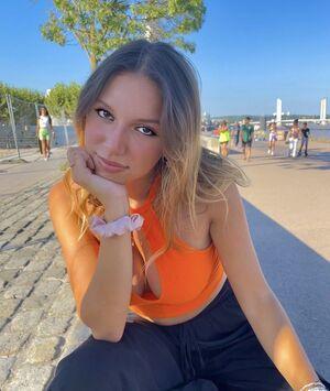 Lucy Alfonsi Varon photo 47