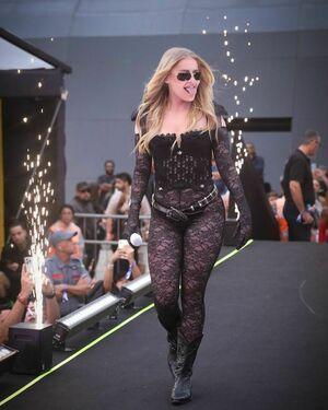 Luisa Sonza photo 402