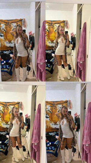 Luly Lavallos photo 170