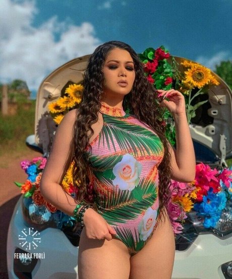 Luma Couttinho photo 2