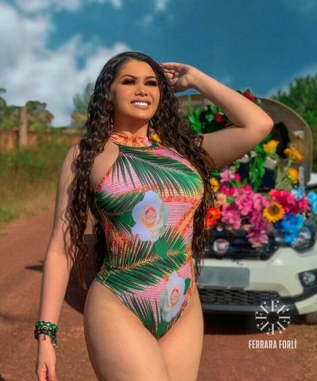 Luma Couttinho photo 4