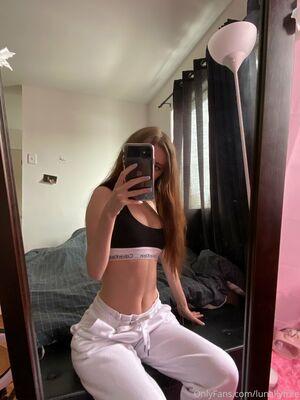 lunallyfree photo 3