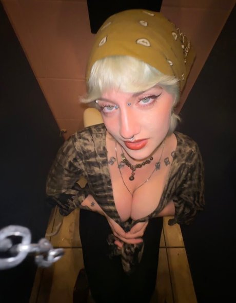 Lyra Fae photo 6