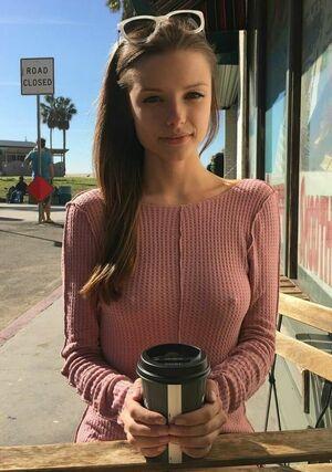 Madi Teeuws photo 18