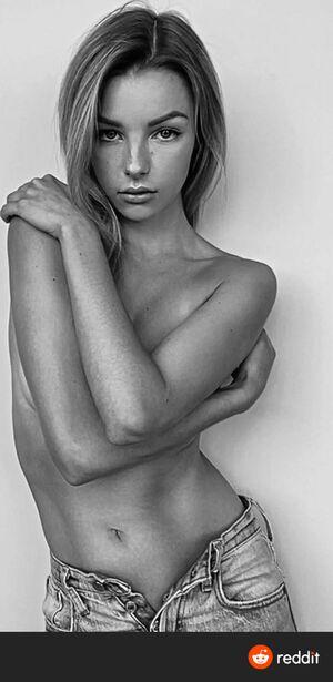 Madi Teeuws photo 25