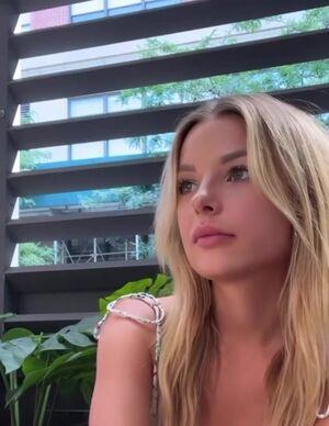 Madi Teeuws photo 33