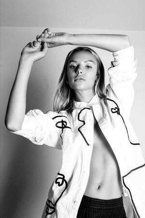 Madi Teeuws photo 147