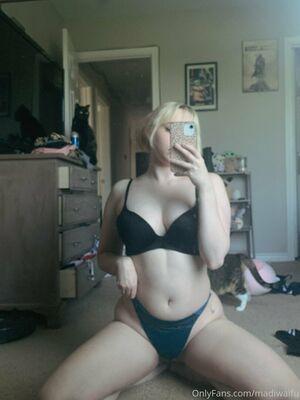 Madiwaifu photo 51