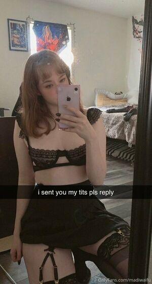 Madiwaifu photo 53