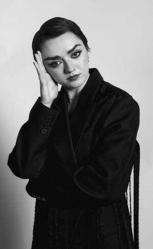 Maisie Williams photo 73