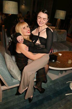 Maisie Williams photo 95