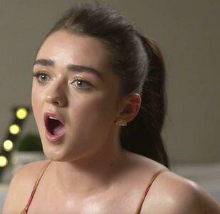 Maisie Williams photo 134