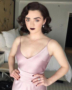 Maisie Williams photo 161