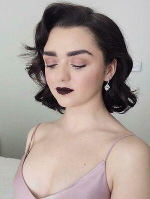 Maisie Williams photo 166