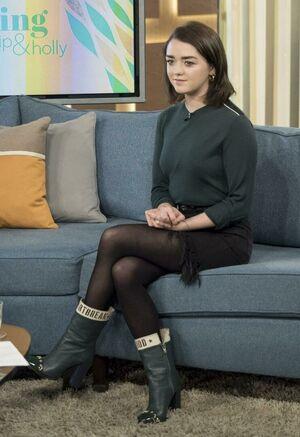 Maisie Williams photo 208