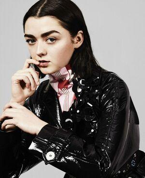 Maisie Williams photo 222