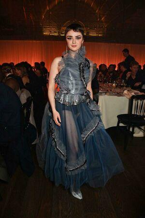 Maisie Williams photo 245