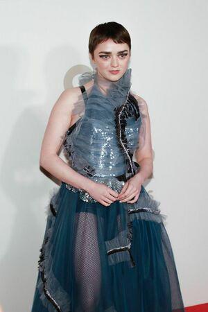Maisie Williams photo 248