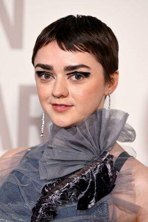 Maisie Williams photo 262