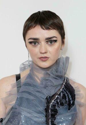 Maisie Williams photo 269