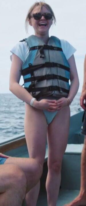 Maisie Williams photo 281