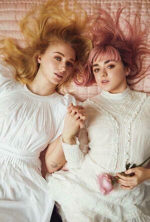 Maisie Williams photo 315