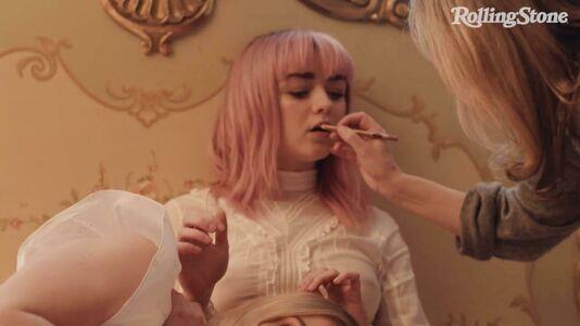 Maisie Williams photo 319