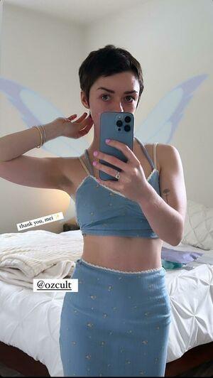 Maisie Williams photo 324